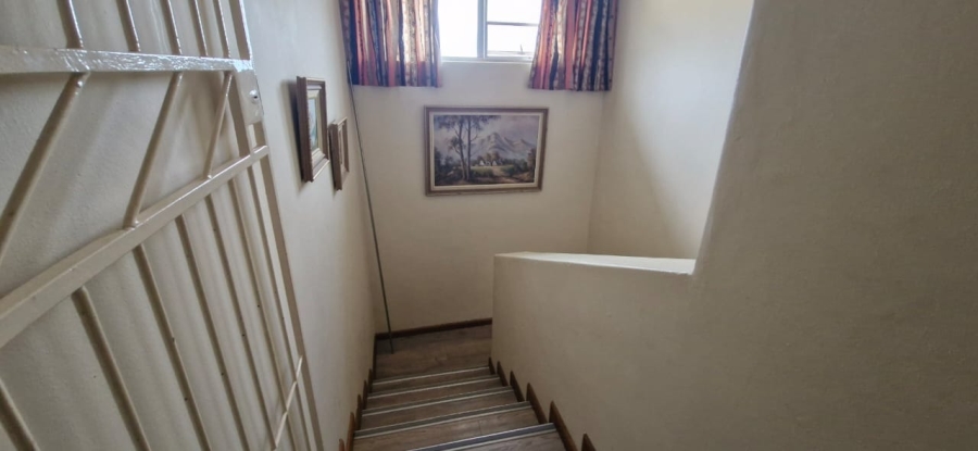 15 Bedroom Property for Sale in Porterville Western Cape